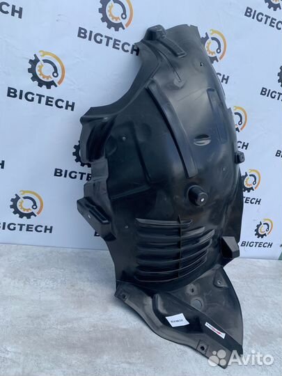 Подкрылок передний Mercedes W212 A2126900130