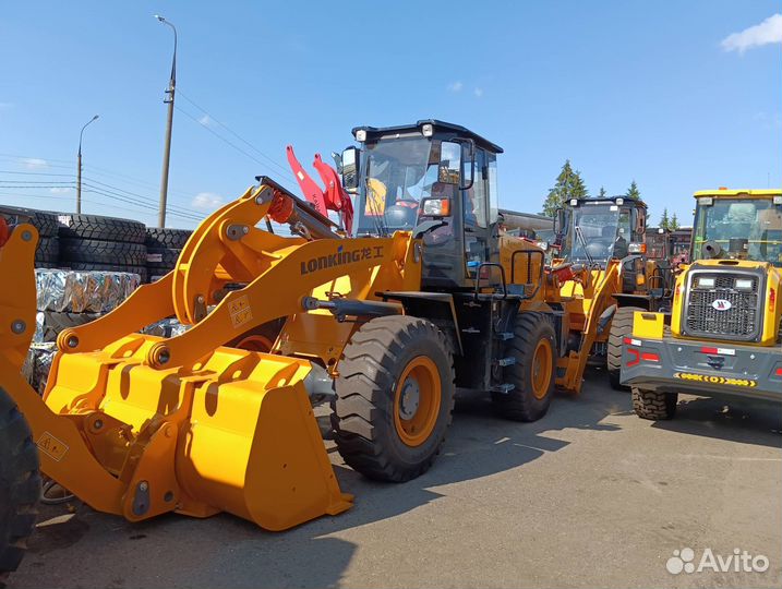 Фронтальный погрузчик Lonking CDM833, 2023