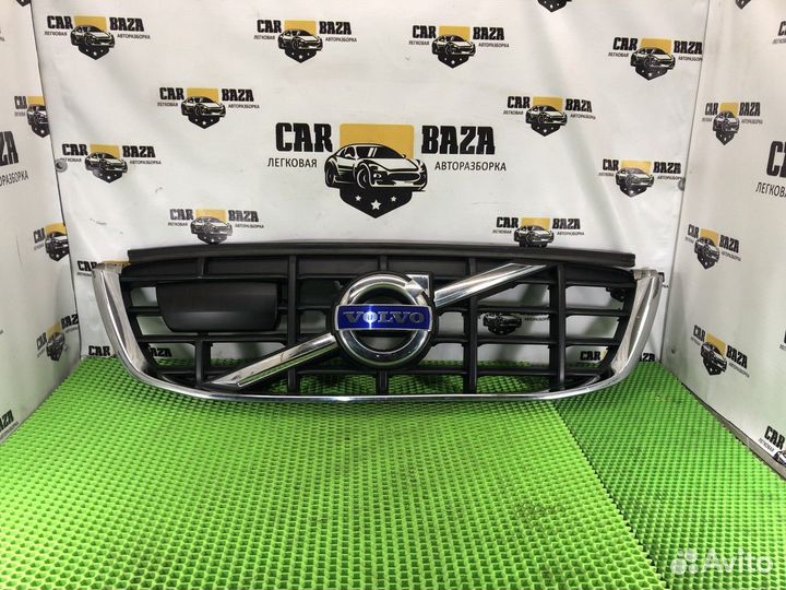 Решетка радиатора Volvo XC60