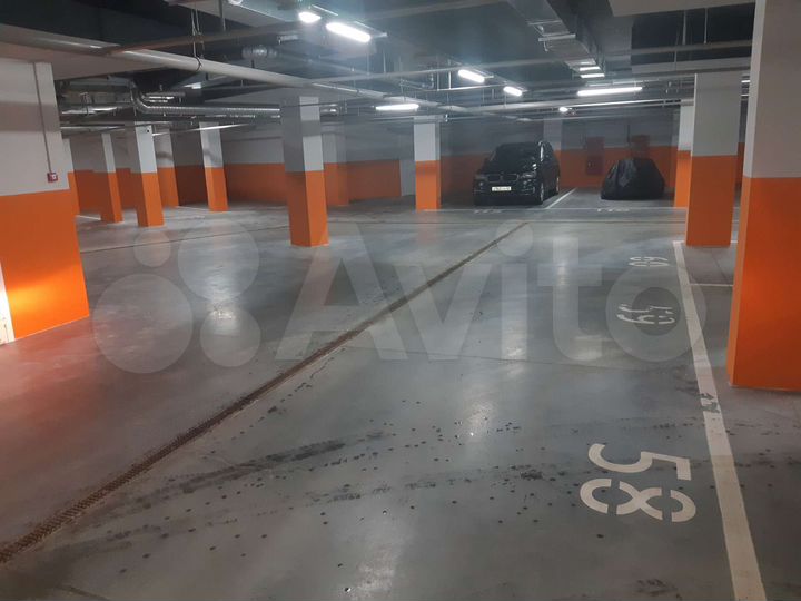 Машиноместо, 18 м²