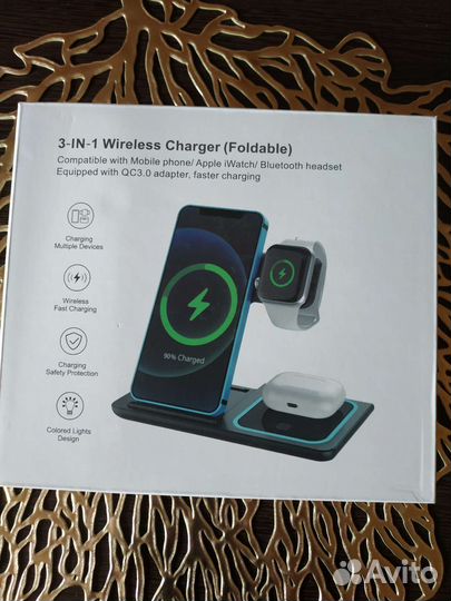 Беспроводная зарядка для iPhone 3 в 1