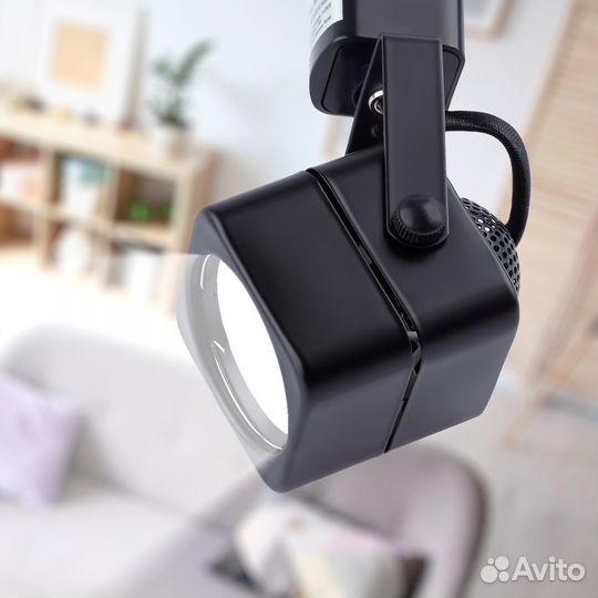 Трековый светильник, шинопровод