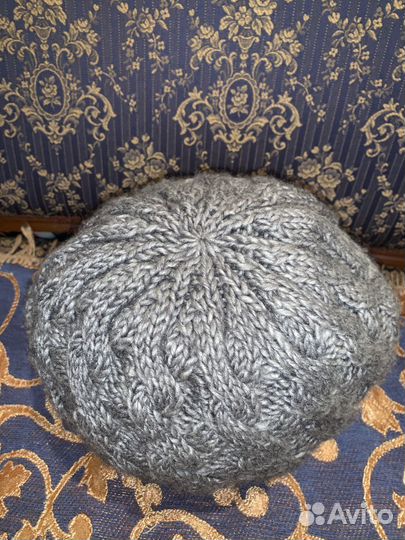 Шапка и берет зимний вязанный женский