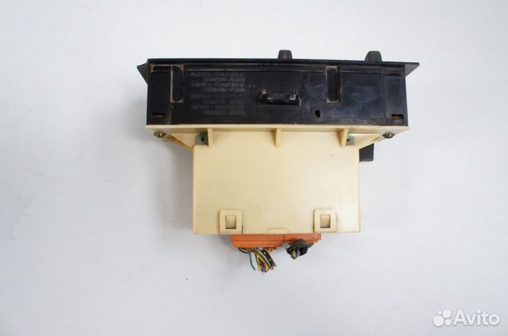 Блок управления климат-контролем Toyota Caldina