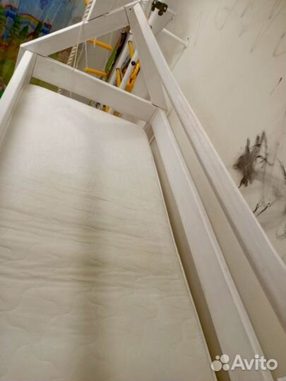 Двухъярусная кровать домик бу