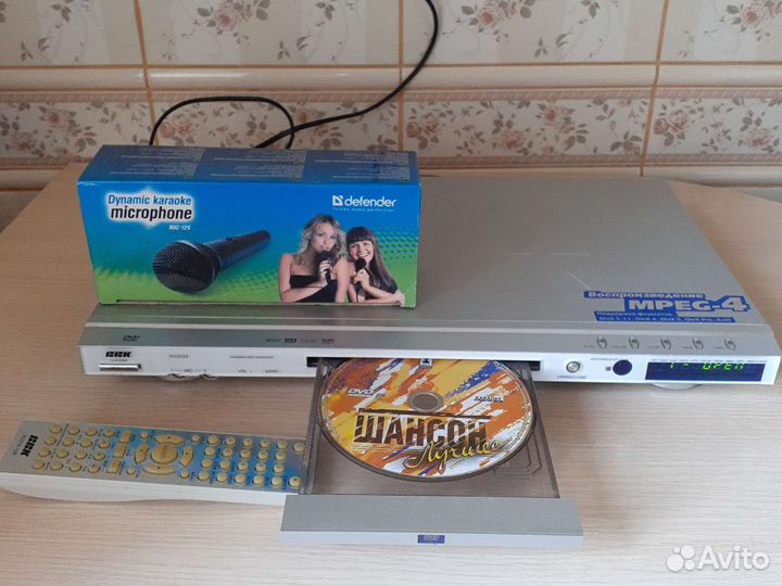 DVD плеер BBK-DV323S караоке