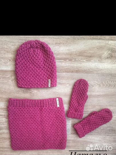 Комплект шапка и шарф и варежки