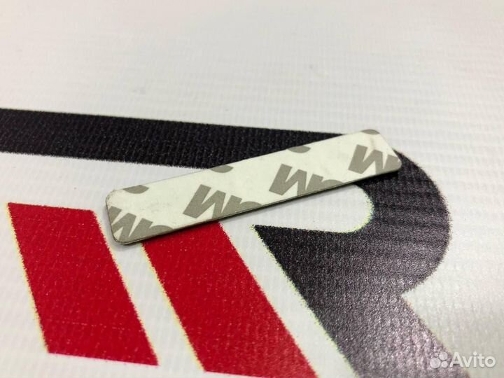 Эмблема Modellista Черная R2326