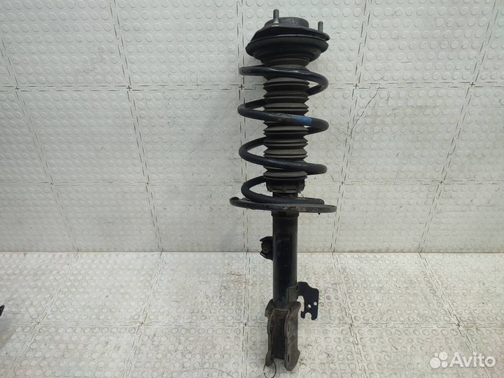 Амортизатор передний правый Lexus Rx 4 AL20 2015