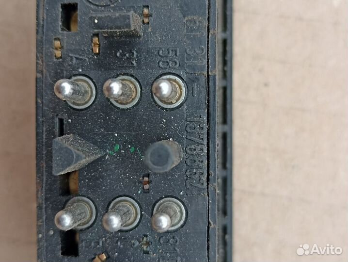 Кнопка люка бмв е30 е32 е34 е39