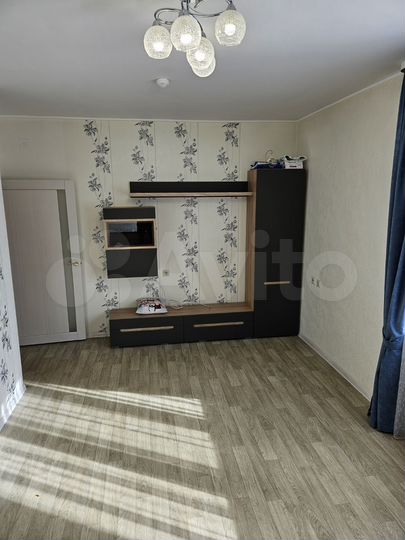 2-к. квартира, 57 м², 4/17 эт.