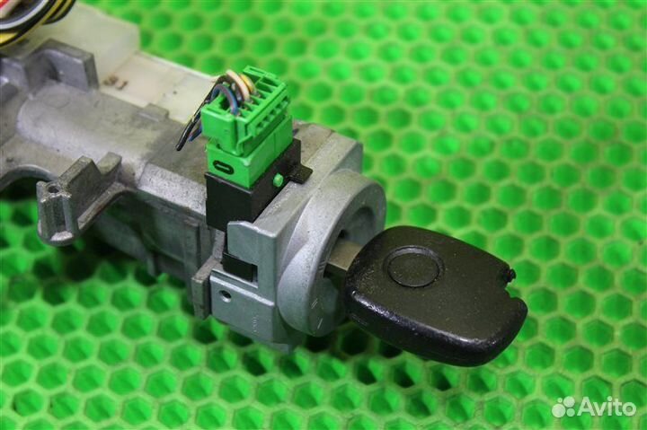 Замок зажигания Honda Fit GD1 L13A