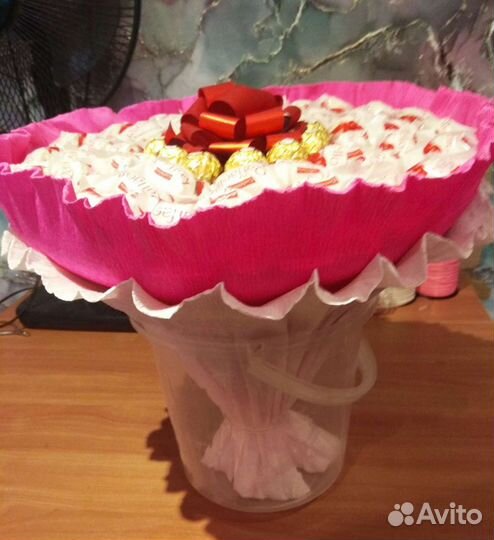 Букет из raffaello и ферреро Роше