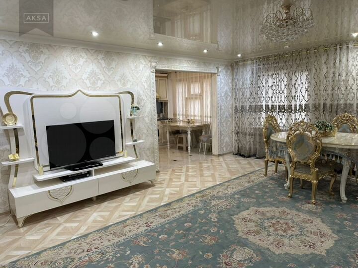 3-к. квартира, 87 м², 1/4 эт.