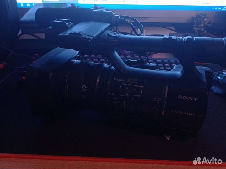 Видеокамера sony hxr nx5m