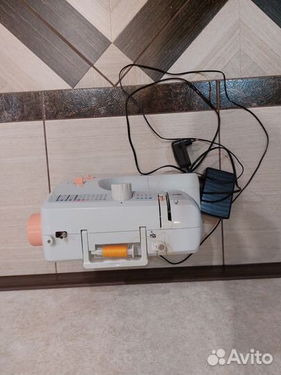 Швейная машина dexp SM-1600H