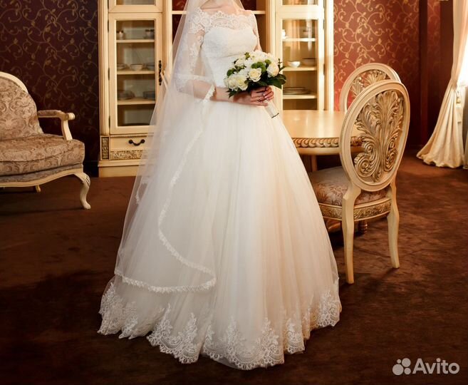 Свадебное платье