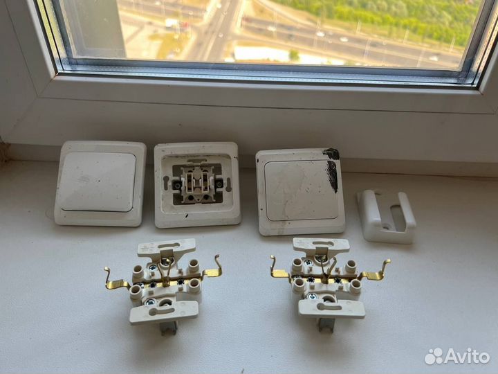 Розетки, лампочки, клемы новые
