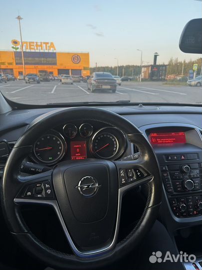 Opel Astra GTC, 2012