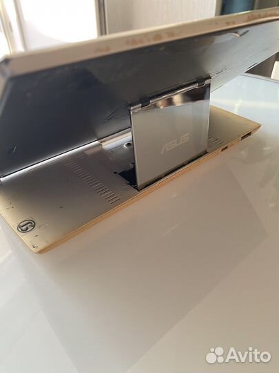 Планшет Asus SL101