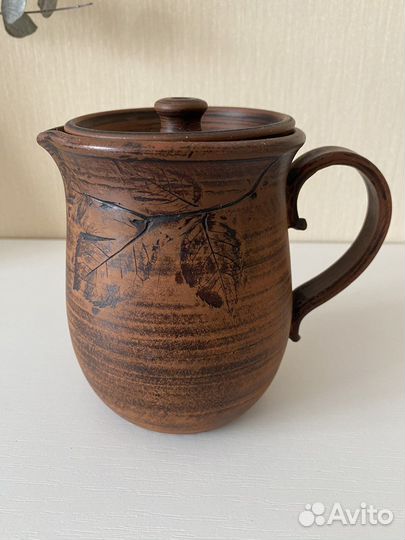 Глиняный кувшин