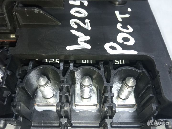 Блок предохранителей Мерседес Ц-класс W205