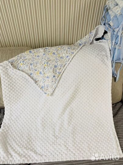 Бортики на кроватку