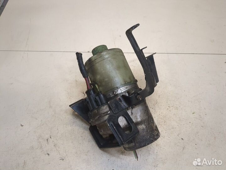 Насос усилителя руля Skoda Fabia, 2003