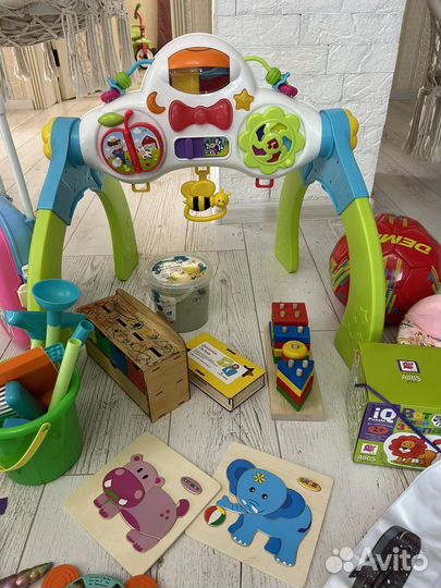 Развивающие игрушки пакетом