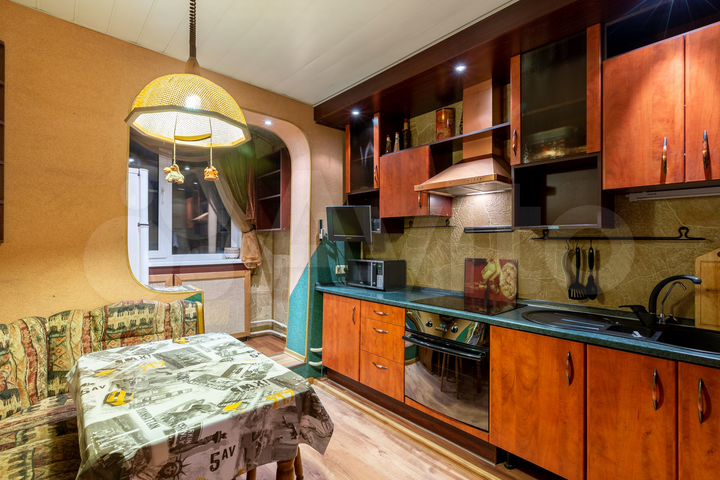 Комната 15 м² в 4-к., 1/12 эт.