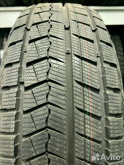 iLink Winter IL868 225/60 R18 130T