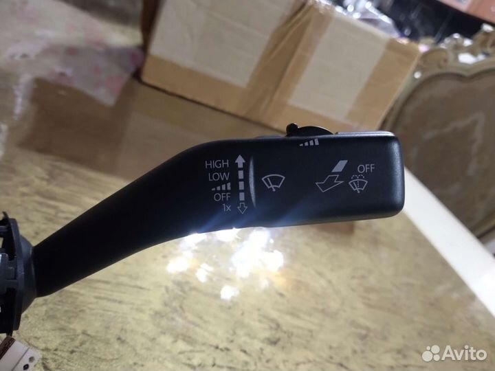 Подрулевой переключатель Volkswagen Jetta 6