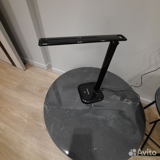 Лампа настольная