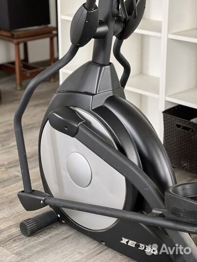 Эллиптический тренажер Spirit XE 330