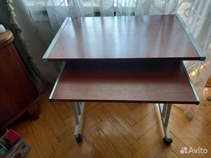 Компьютерный столик