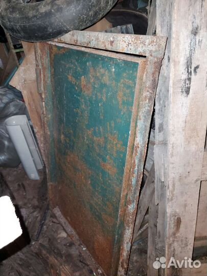 Дверь металлическая