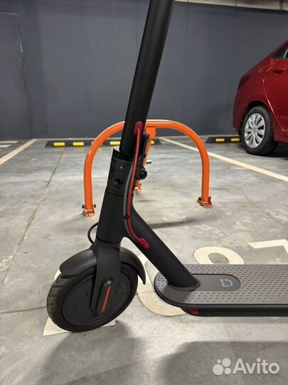 Электросамокат Xiaomi Mi Electric Scooter 1S