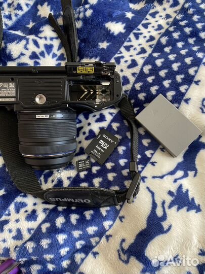 Компактный фотоаппарат olympus