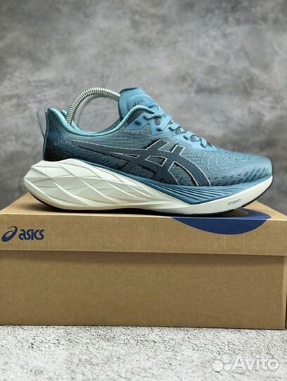 Кроссовки беговые Asics Novablast 4