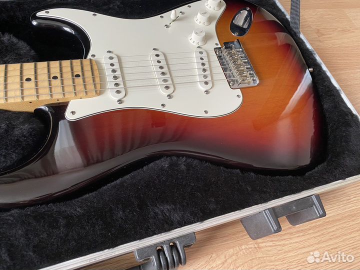 Fender American Standard Stratocaster (как новый)