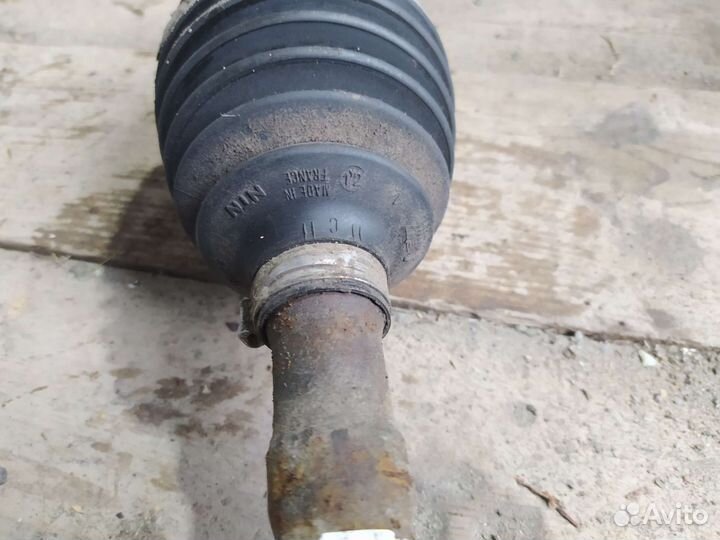 Полуось передняя левая Renault Duster