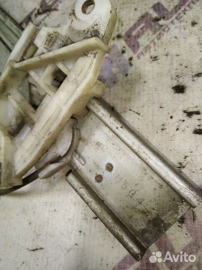 Стеклоподъемник задний левый Хендай Акцент 1