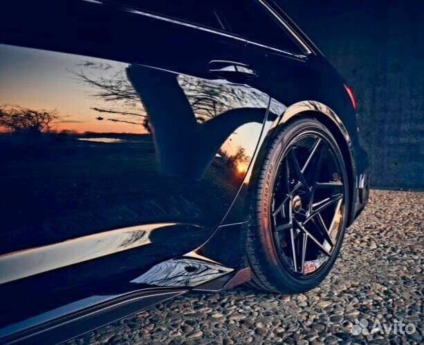 Кованые диски R23 на Audi RSQ8 RS6