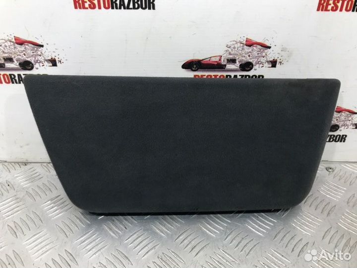 Бардачок Mitsubishi Space Wagon минивен 2 2000