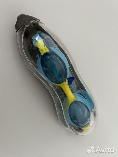 Очки для плавания