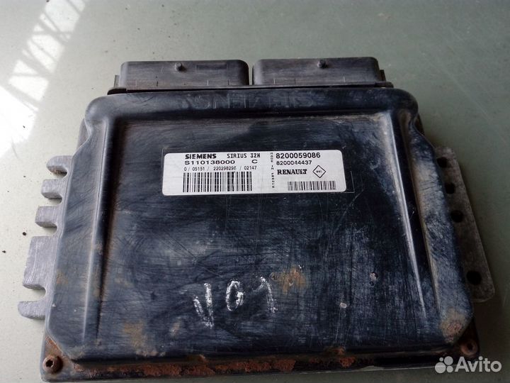 Блок управления двигателем Renault Symbol