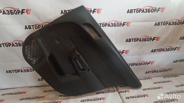 Opel Astra H Обшивка двери задней правой