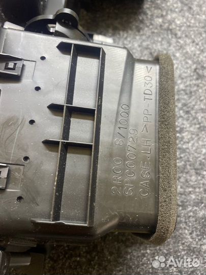 Воздуховод салона Mitsubishi Lancer 9 4G18 2006