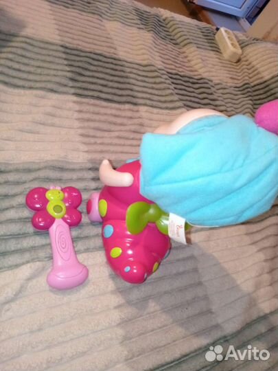 Танцующая иипоющая пчёлка