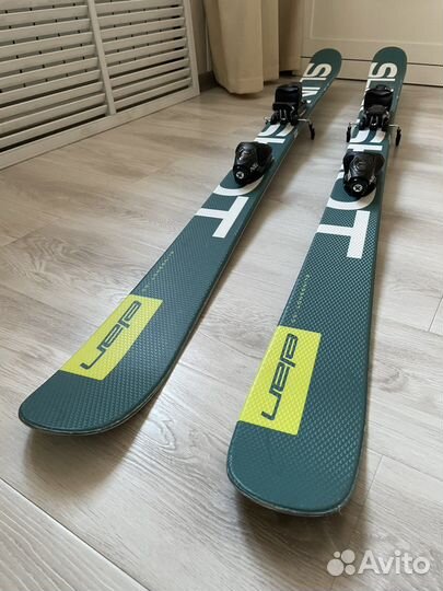 Горные лыжи Elan Slingshot